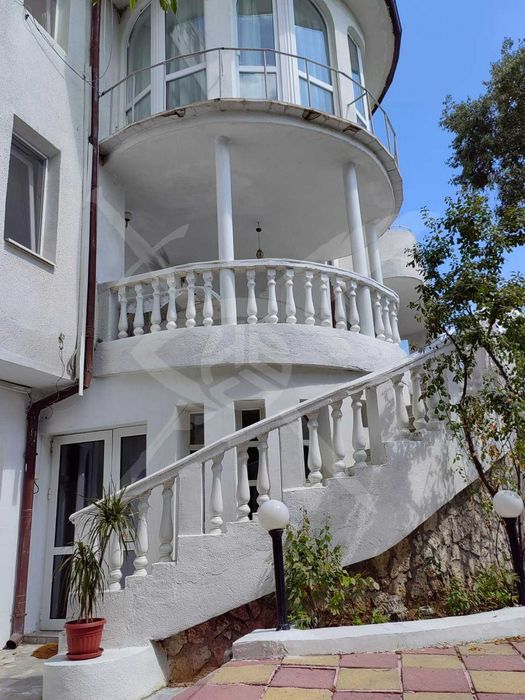 Продава се Къща в Варна, м-т Св. Никола - 640 кв.м за 1063 €/кв.м - Снимка #1