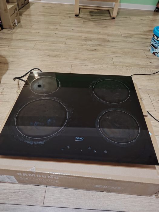 Plită electrică + Hotă telescopică, BOSH