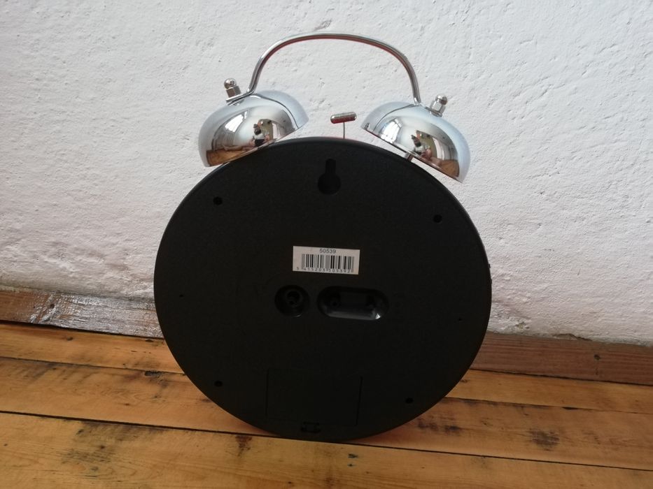 ГОЛЯМ настолен  Будилник с аларма, 30 см