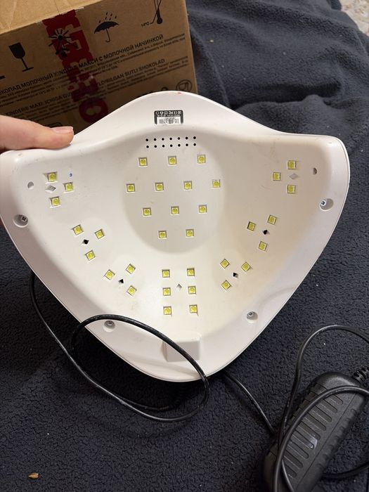UV/LED лампа SUNUV для маникюра