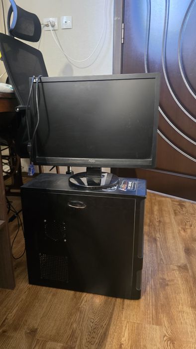 Компьютер комплект с монитором 19". i7, 20гб озу, hdd 500, 128 mb виде