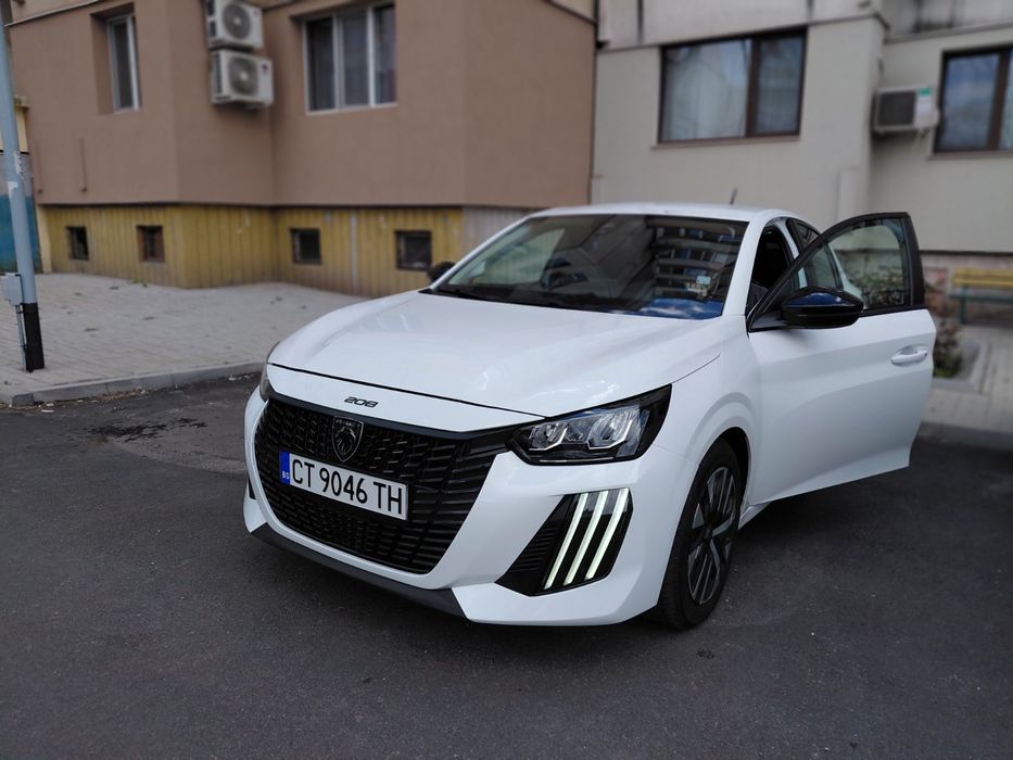 Пежо 208 1.2 110 к.с HYBRID автоматик