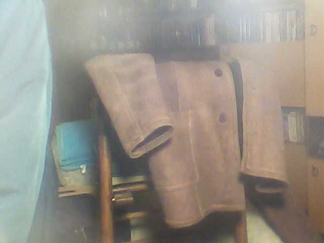 Продава мъжки кожух!