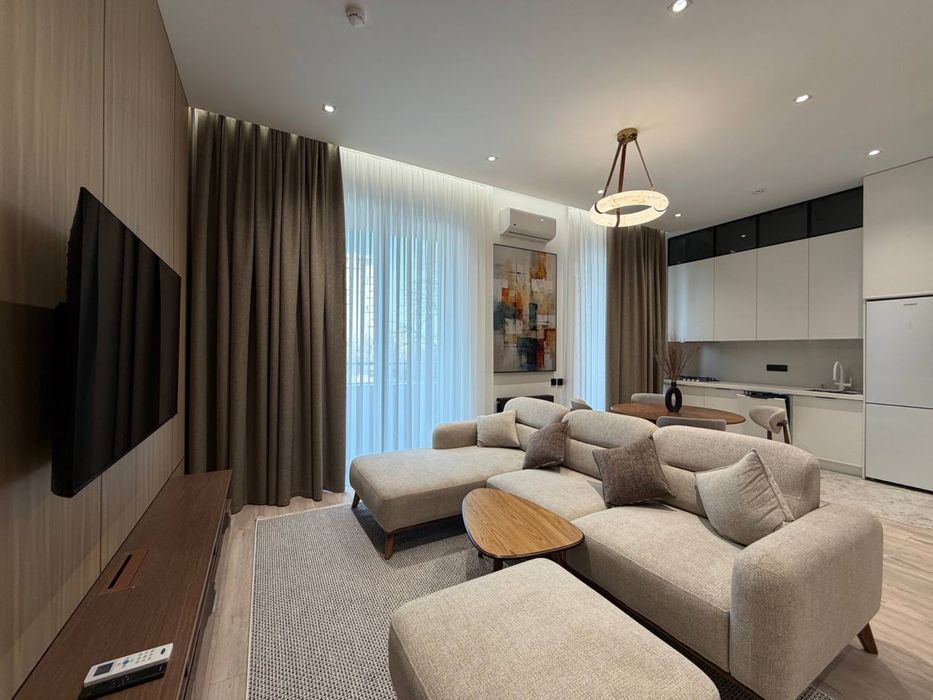 НОВОСТРОЙКА. ЖК. “Infinity”.  1/3/15.  43м2. С ремонтом