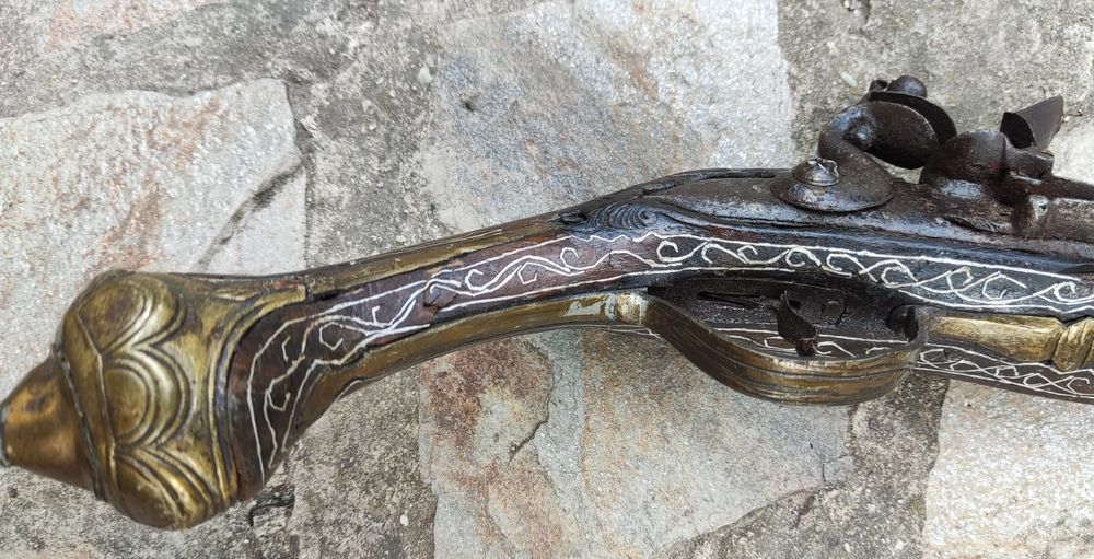 Кремъчен пищов ,шишане..