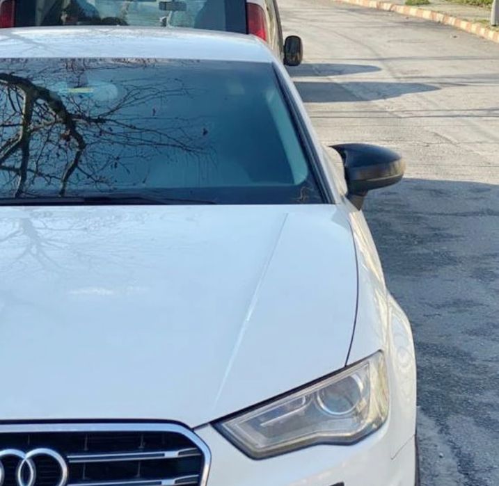 Capace oglinzi Audi A3 8V model Batman negru lucios