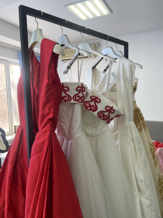 Платья с национальными узорами