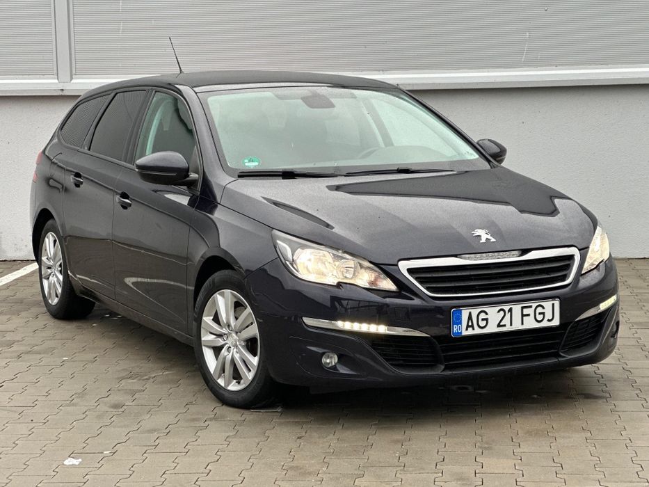 Peugeot 308 sw / 1.6 blue Hdi -120 CP / Panoramic / Navigație / Camera / Unic Proprietar