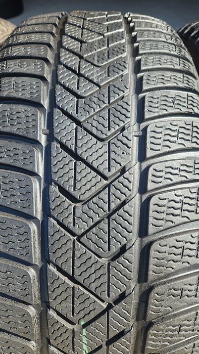 235/50 R19 • Iarna • Pirelli Scorpion Winter elect 103H | 4 buc | DOT 2023 | Pret/buc