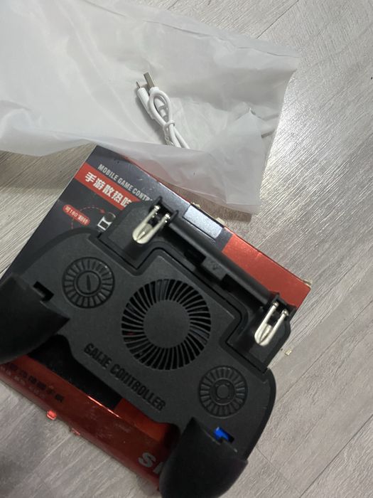 Джостик для телефона PUBG sr