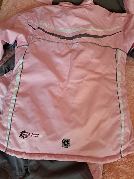 Розово-сива грейка от Австрия