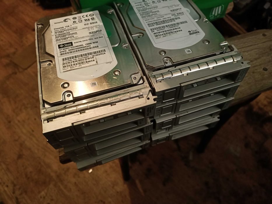 Продам серверные жёсткие диски "Seagate".