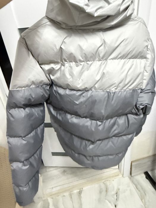 Geaca nike marimea xs