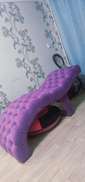 Продам кушетку .