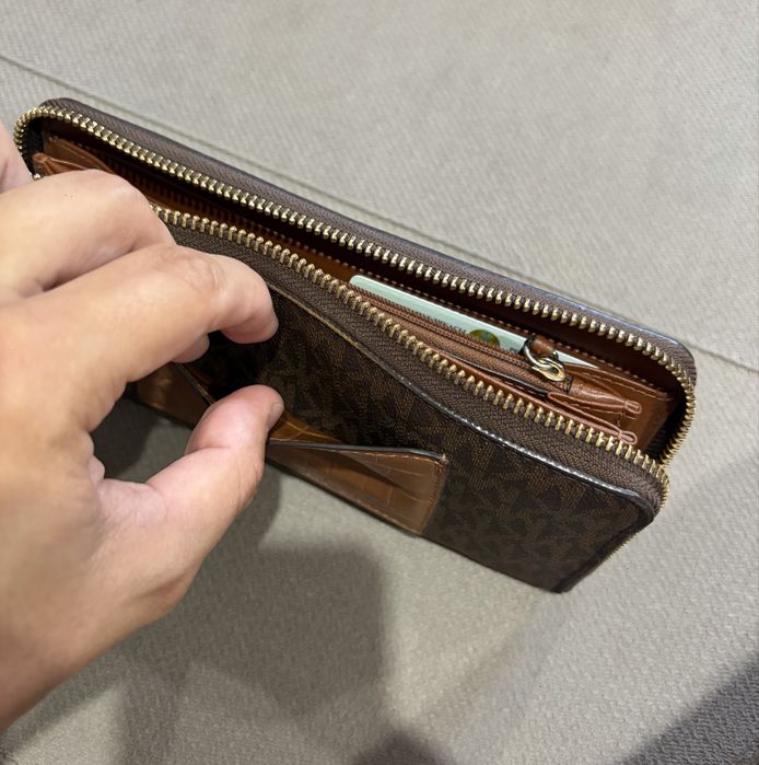 Продам портмоне michael Kors