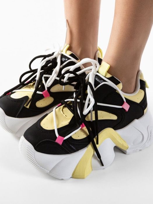 Дамски сникърси маратонки