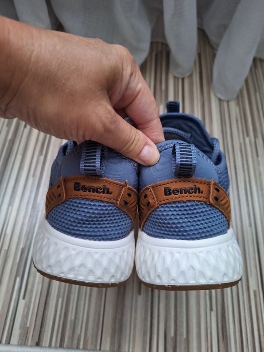 Adidași Bench mărime 39.