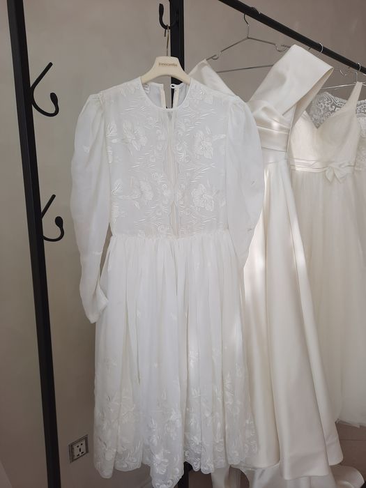 Продам белое платье
