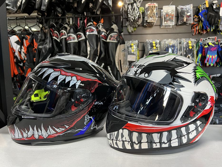 Стильные, Крутые Мото шлемы с Черным Визором! По Низким Ценам!