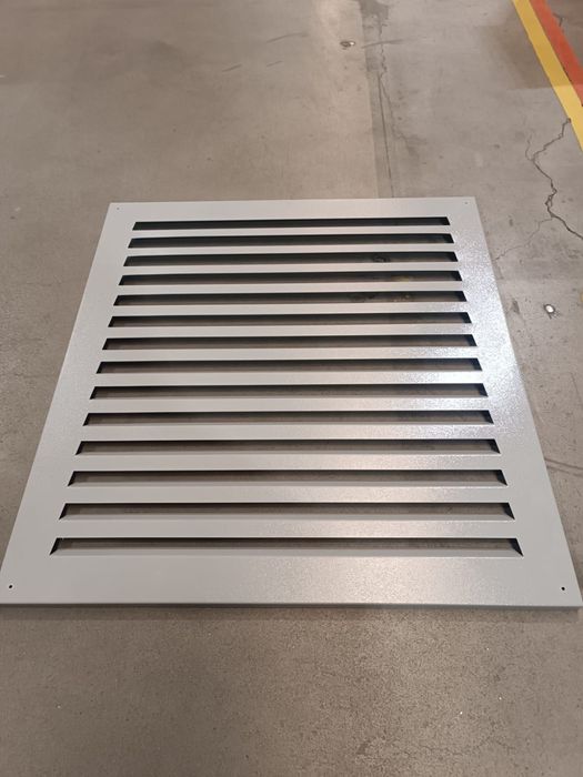 Декоративный экран Решетка на радиатор