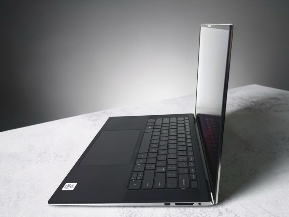 Лаптоп DELL Precision 5550 15.6" WUXGA i7-10750H 16RAM 256SSD Quadro T1000 Гараниця!