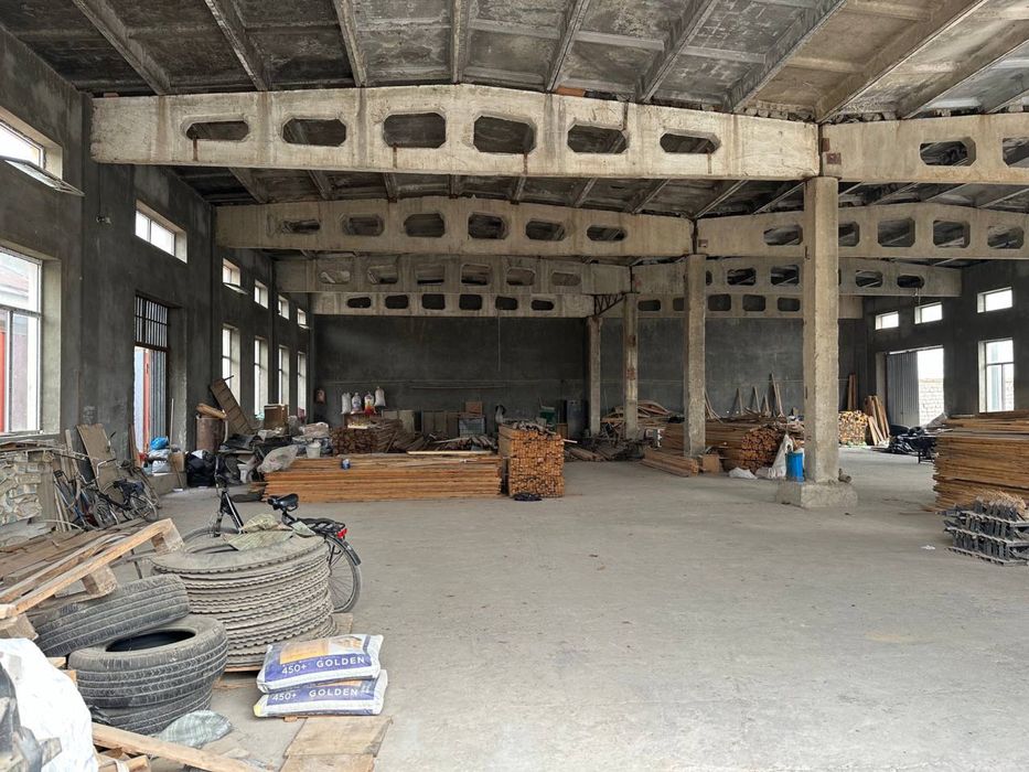 Сдаётся в аренду 700 м2 складского помещения