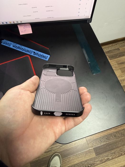 Husa iphone 16 pro max pull and push