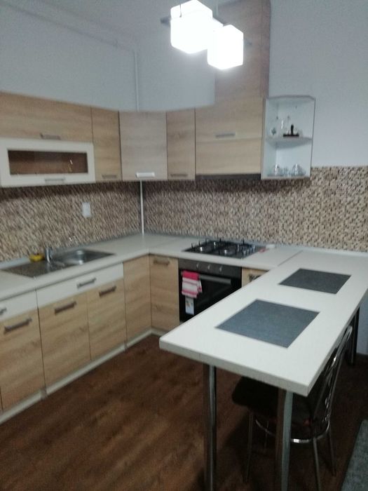 Inchiriez casa pe str. Tudor Vladimirescu