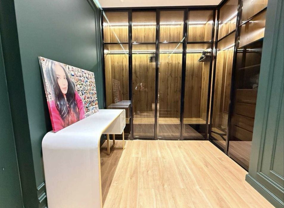 Срочно Продаётся Sky Line 3/7/ 105кв Аторский проект