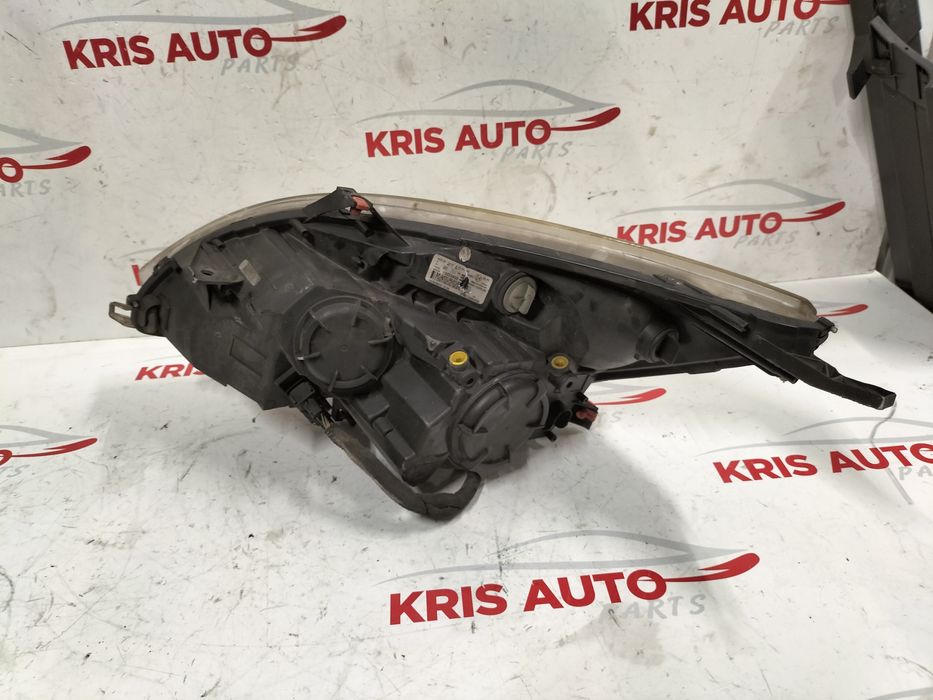 Десен фар Opel Meriva / Опел Мерива 2010г-2014г.