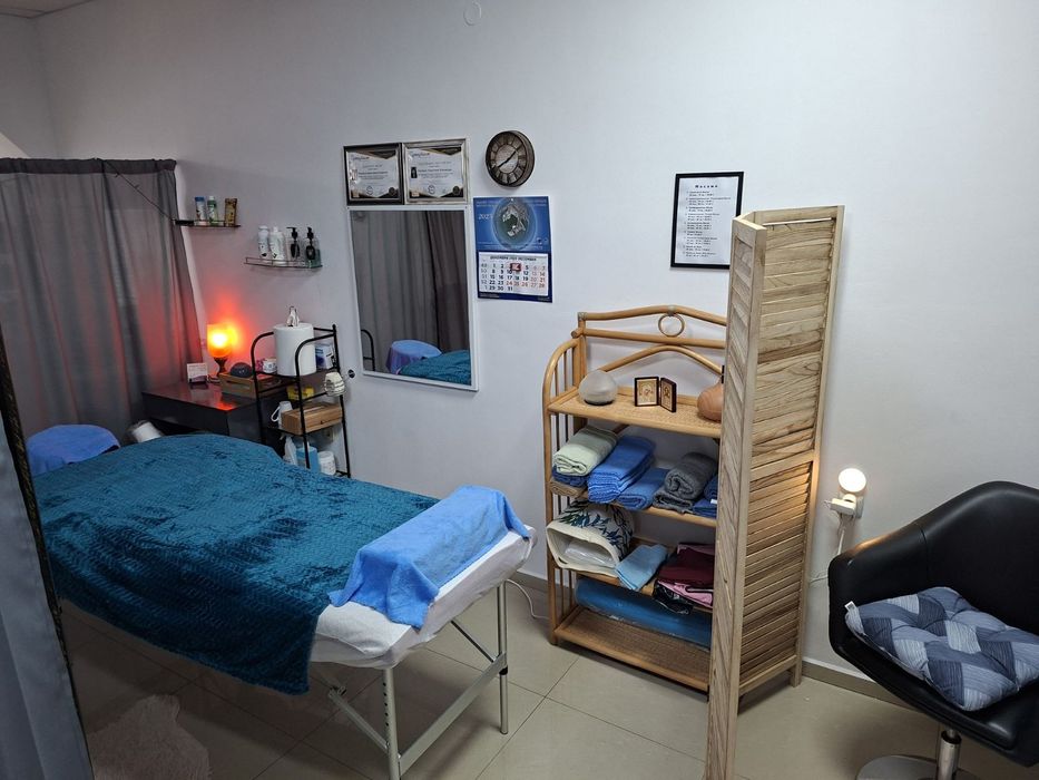 Отдава се под наем оборудвано масажно студио в центъра на Бургас