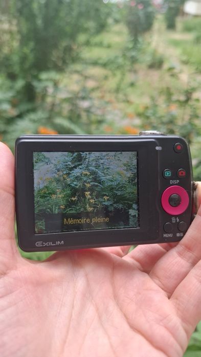 Casio Exilim EX-Z33 компактен дигитален фотоапарат