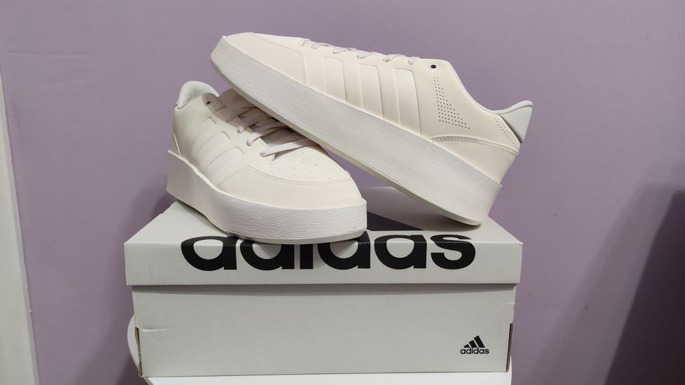 Нови мъжки Adidas 44 2/3 модел Mullaly