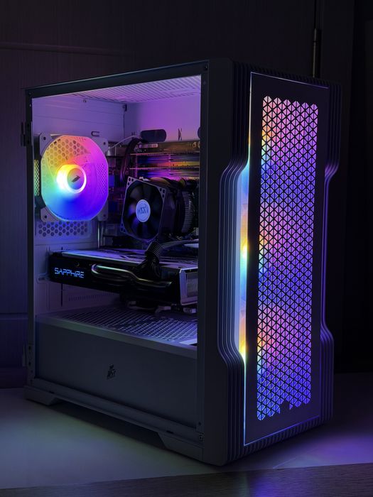 Геймърски компютър  i5-4460,RX570,8GB RAM