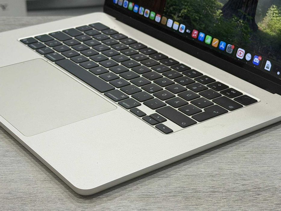 MacBook Air 15” M4 – 16GB RAM / 512GB SSD