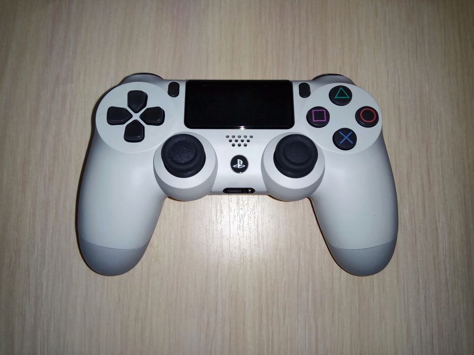 Продам джойстик sony dualshock