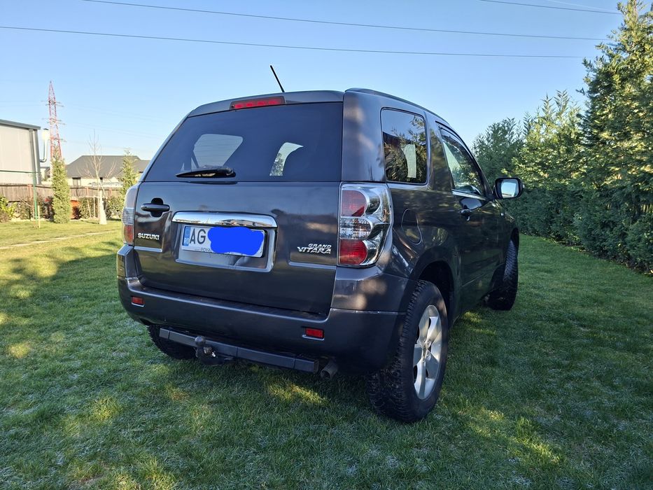Suzuki grand vitara  2011
