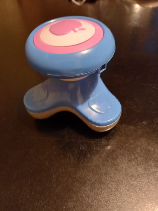 Массажёр новый,2 штуки