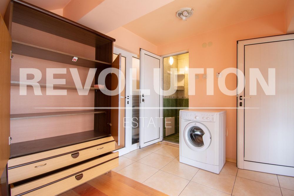 Дава се под наем Ателие в София, Триъгълника - 50 кв.м за 300 € - Снимка #2