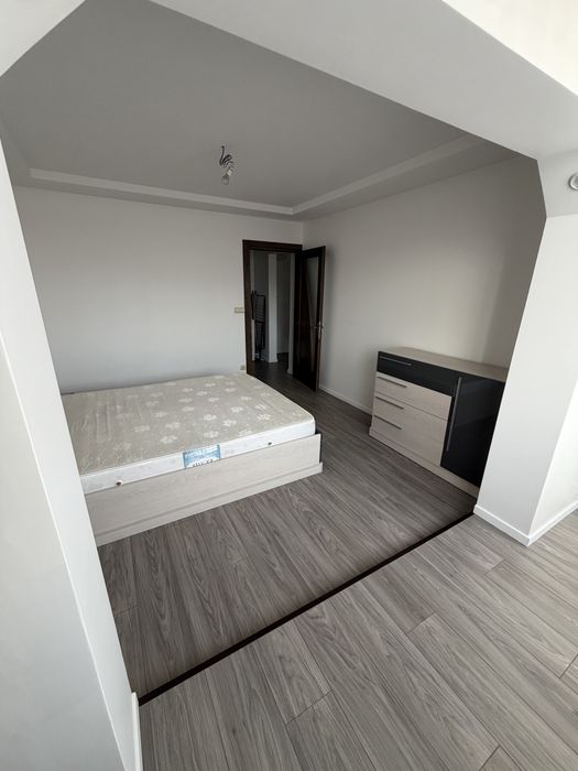 Inchiriez apartament 2 camere decomandat Republicii