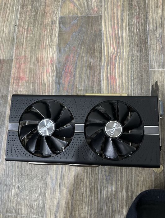 Видиокарта игравое RX 580