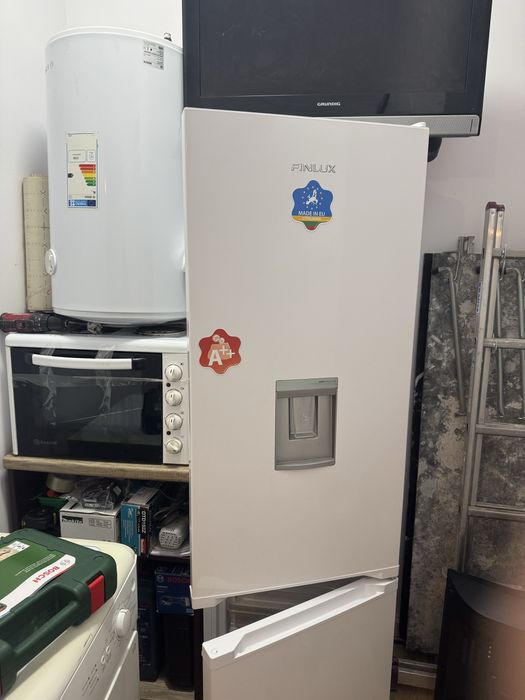 Хладилник със диспенсер Finlux