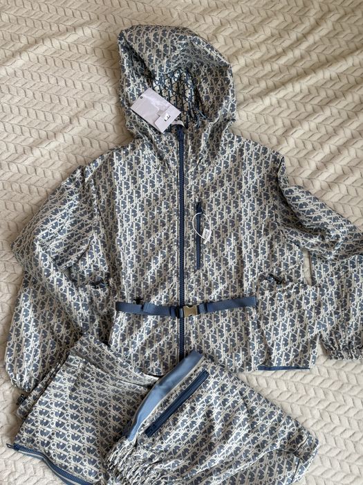 Дамски комплелт нов