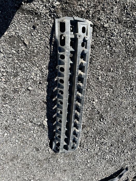 Усилитель задний приора Седан