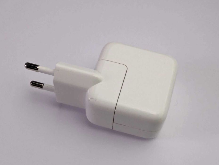 Apple A1357 10W Power Adapter Захранващ Адаптер Зарядно устройство iPad, iPhone таблет телефон USB