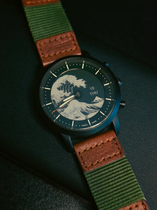 Fossil Collider Hybrid HR FTW7008 - аналогов смарт часовник с e-ink екран, дългъг живот на батерията и множество опции за персонализация