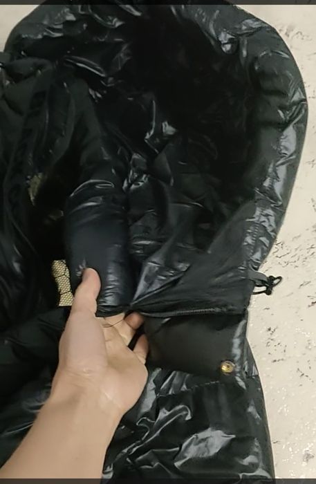 Пуховик зимний черный