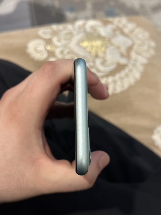 Айфон 11 в хорошем состоянии