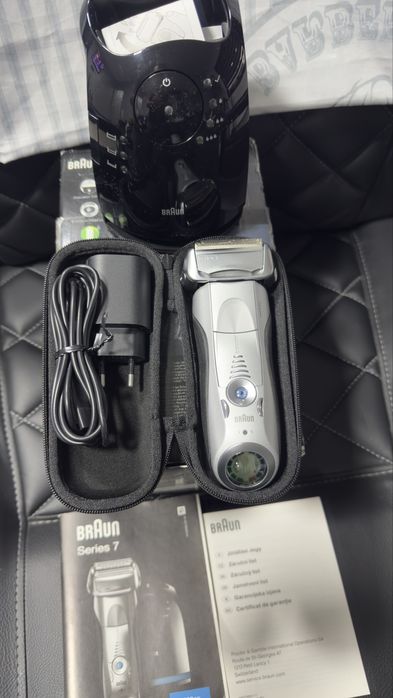 Shaver BRAUN seri 7 nou nout in cutie
