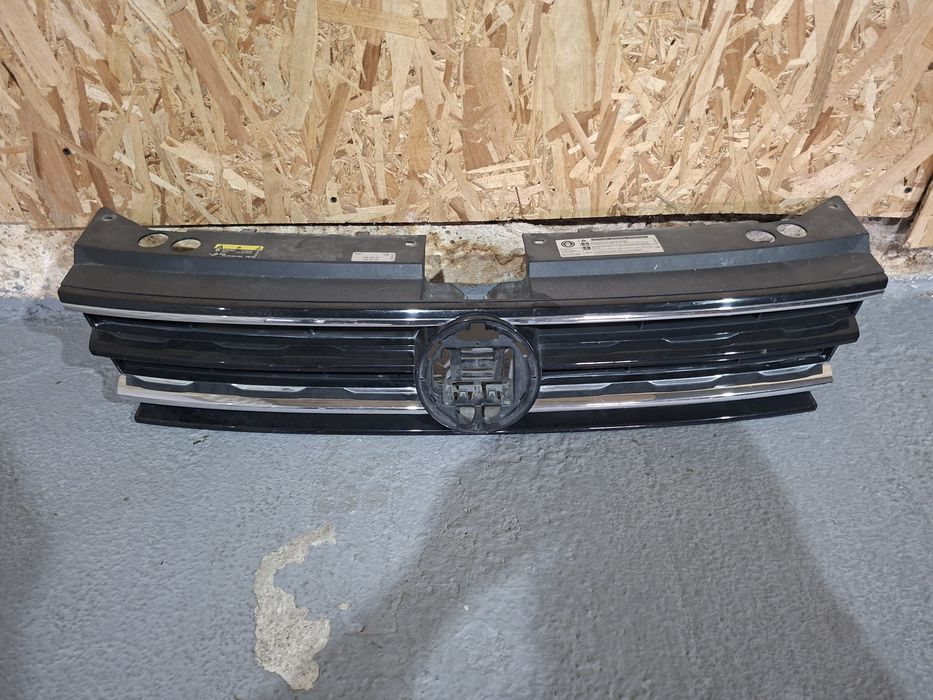 Grila Radiator VW Tiguan 5NA  an 2016-2019